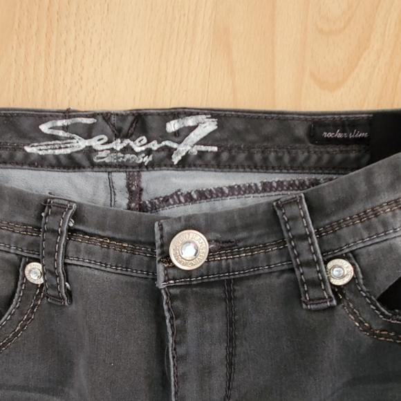 Seven7 Rocker Slim Jeans EUC - Picture 2 of 5